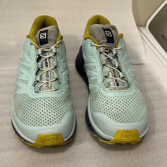 Salomon Vibe mint blue green sneakers size 8 worn only a few times - Picture 3 of 13